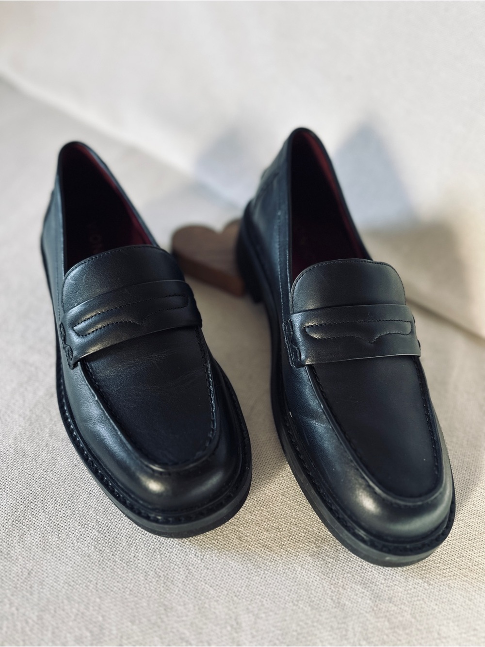 VIONIC Caitlin Black Leather Penny Loafers | Women’s Flats 8 NWOB